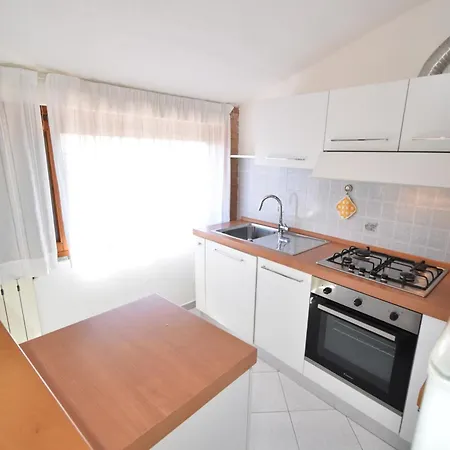 Apartment Villetta Solana - S. Ilario Con Giardino Privato