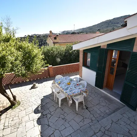 Apartment Villetta Solana - S. Ilario Con Giardino Privato
